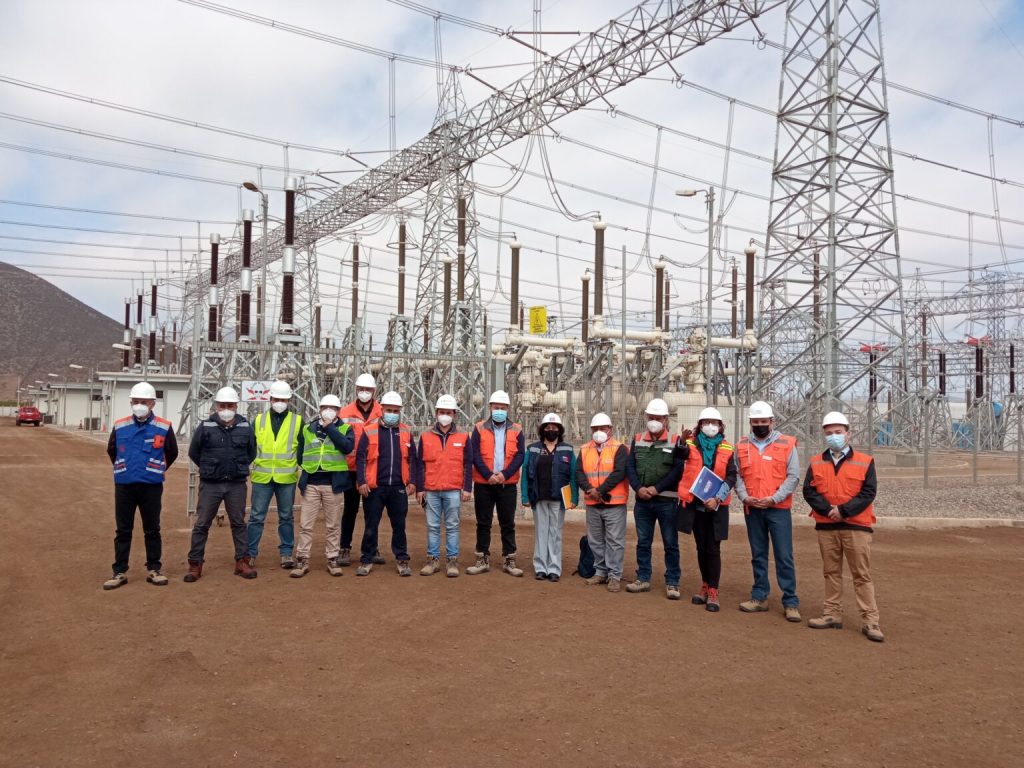 Con visita a subestación eléctrica capacitan a docentes de liceos técnicos-profesionales