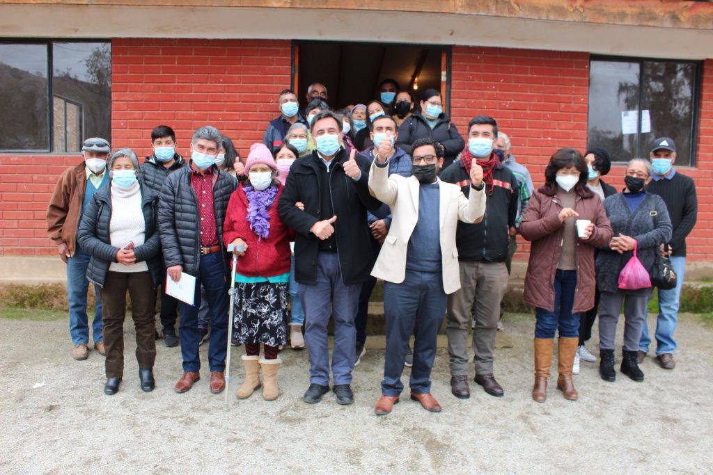 Subsecretario de Energía se reunió con familias para proponer soluciones que rebajen las cuentas de luz