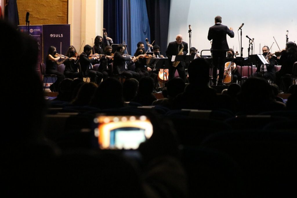 Elenco profesional celebró a La Serena junto al director David Navarro y el saxofonista Miguel Villafruela