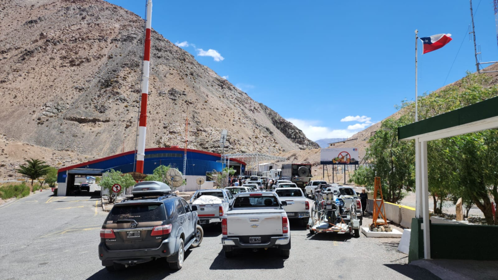 Aduana de Coquimbo entrega recomendaciones a viajeros y turistas que utilicen el paso Agua Negra