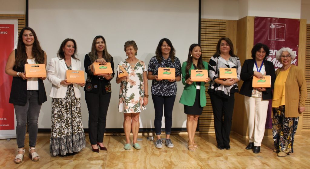 Destacan importancia del rol de la mujer en los desafíos de la transición energética