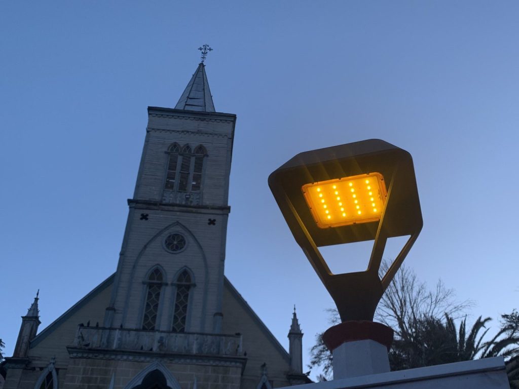 Comuna de Paihuano inaugura luminarias con estándares internacionales para protección de los cielos