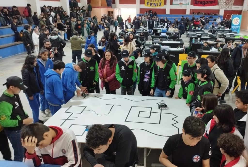 Más de 500 personas participaron en Torneo de Robótica Escolar de Los Vilos