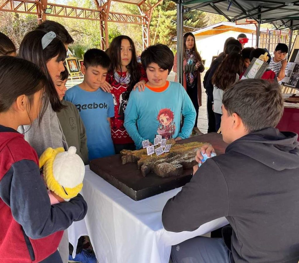 Liceo Bicentenario de Excelencia Mistraliano: Realizan exitosa Feria Itinerante y Expo Liceo para promocionar la institución