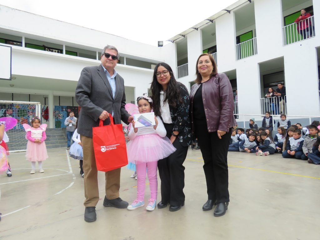 Julieta, la estudiante de la región de Coquimbo que alcanza las estrellas: Preparada para viajar a la NASA