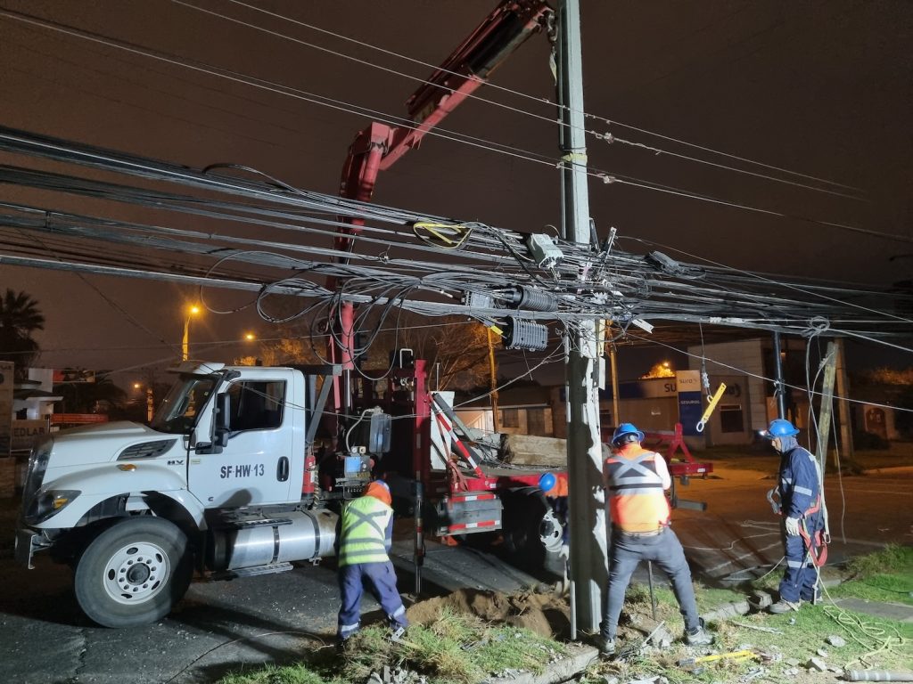 CGE reporta aumento del 20% en postes eléctricos dañados en la Región de Coquimbo CGE reporta aumento del 20% en postes eléctricos dañados en la Región de Coquimbo