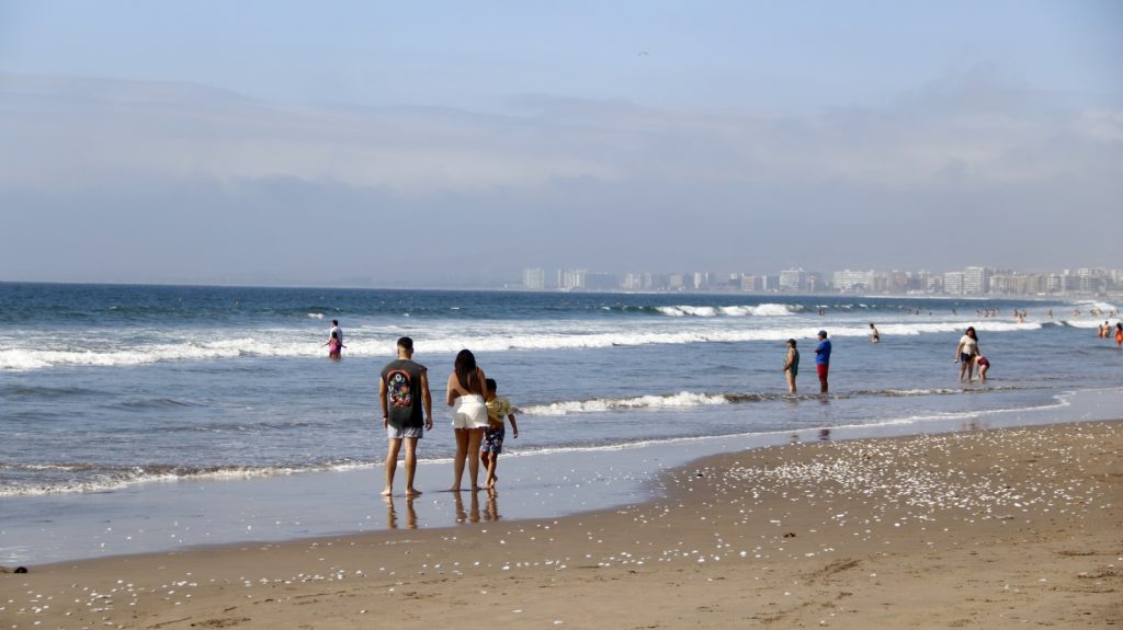 6 playas habilitadas para el baño en la Región de Coquimbo Descubre las 6 playas habilitadas para el baño en la Región de Coquimbo