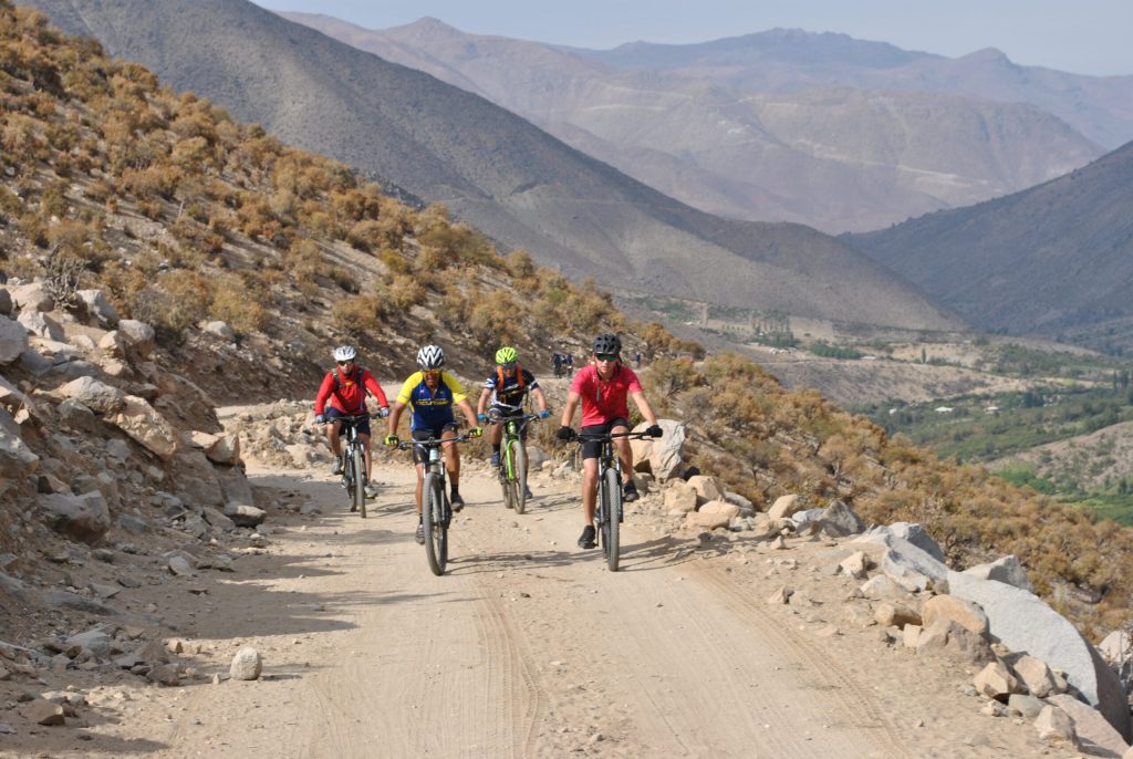 Llega a la Región de Coquimbo el emocionante «Desafío de Mar a Cordillera» para más de 100 ciclistas de todo el país Llega a la Región de Coquimbo el emocionante "Desafío de Mar a Cordillera" para más de 100 ciclistas de todo el país