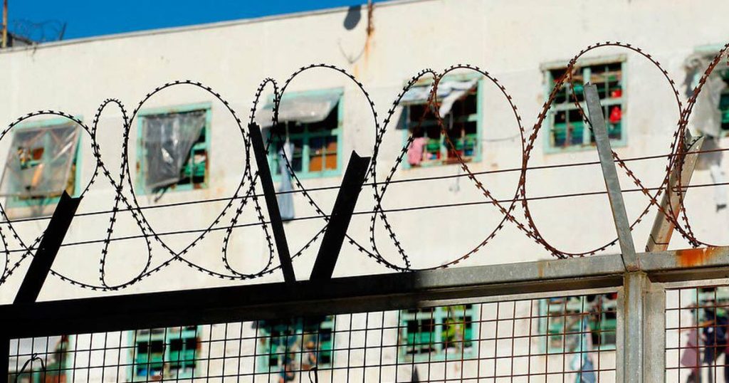 Escándalo en la Región de Coquimbo: abogado sorprendido entregando drogas a reo en cárcel de Ovalle