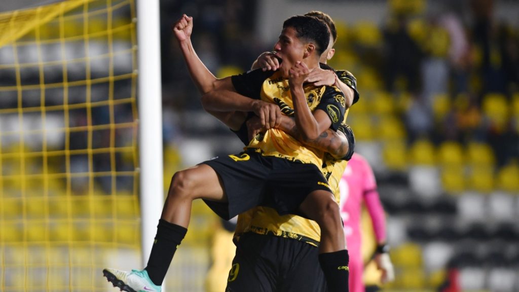 Joven Martín Mundaca lidera triunfo de Coquimbo Unido sobre Cobreloa