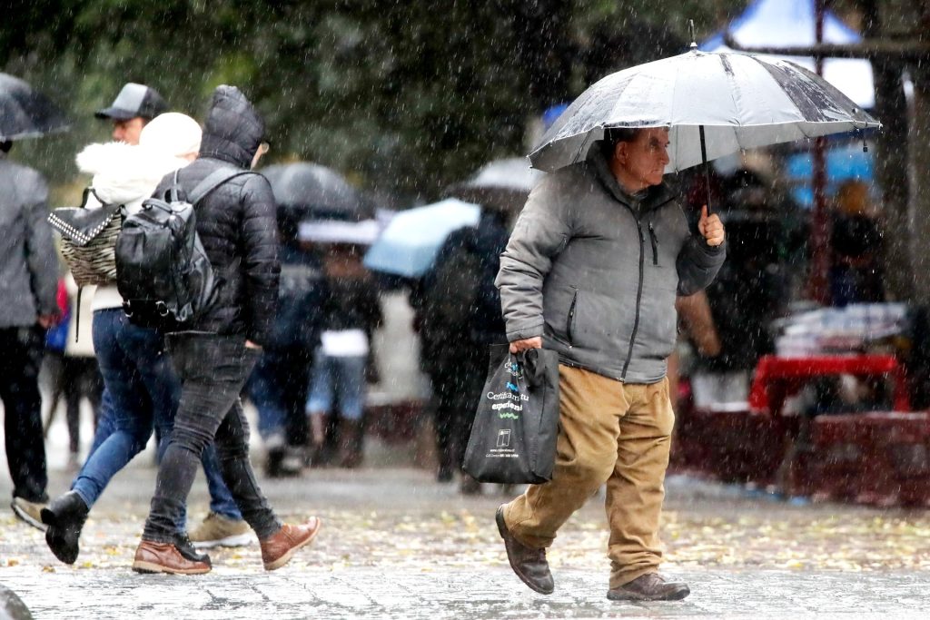 Sistema frontal en la zona central: Detallan pronóstico de lluvia diaria entre Coquimbo y O’Higgins