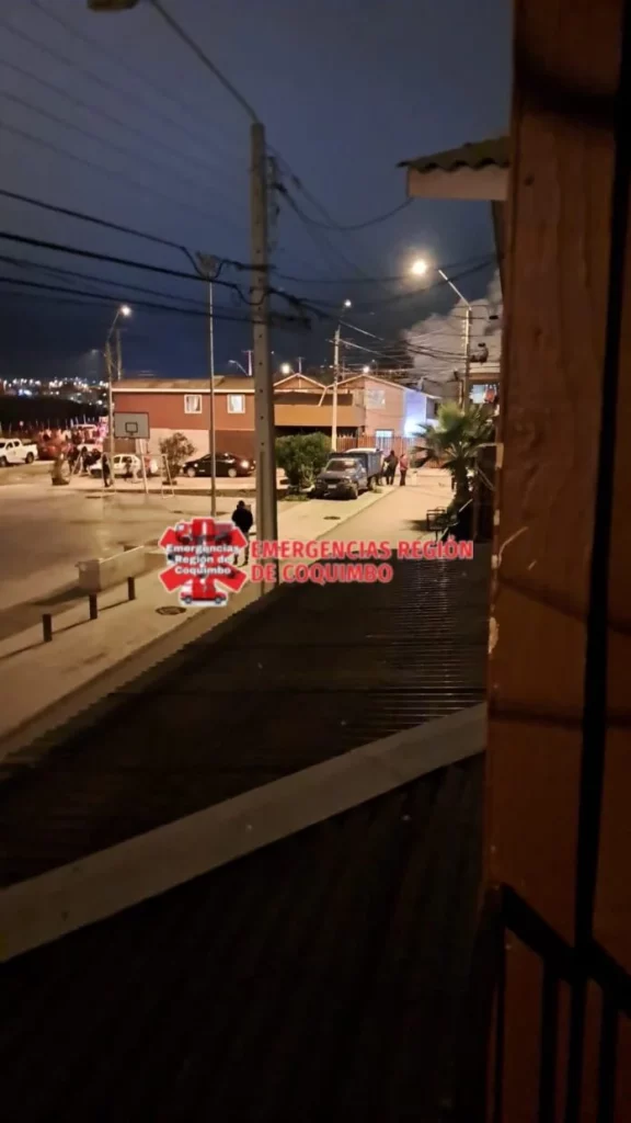 Fuego devora vivienda en Coquimbo: familias quedan sin hogar