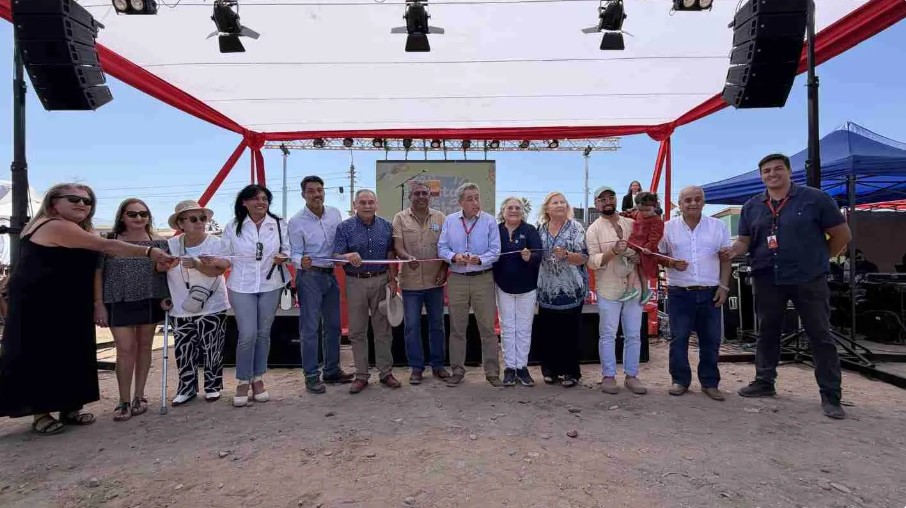 Fiesta de la Macha reúne a miles de asistentes en Caleta San Pedro