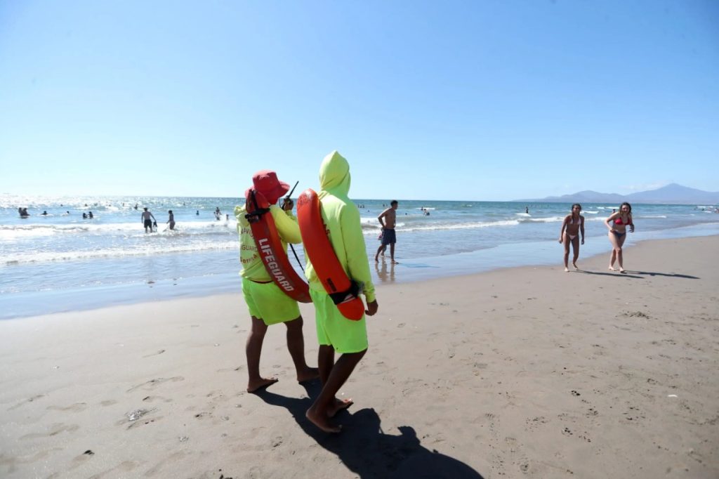 La Serena: salvavidas concretaron 34 rescates y salvaron a 69 personas durante el verano