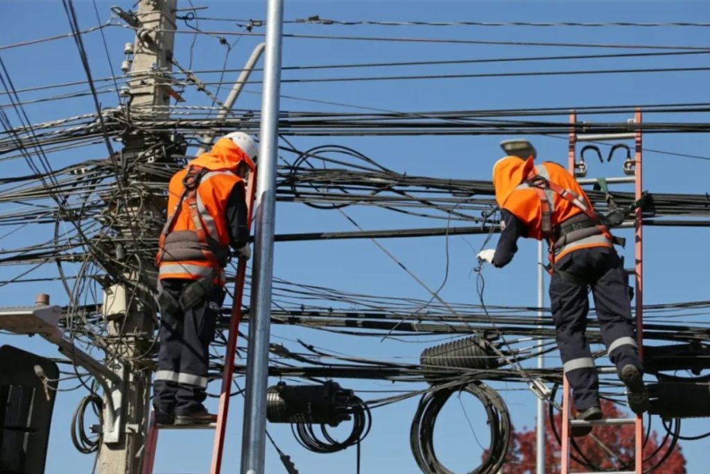 La Serena y Coquimbo figuran en primera etapa del plan para retirar cables en desuso