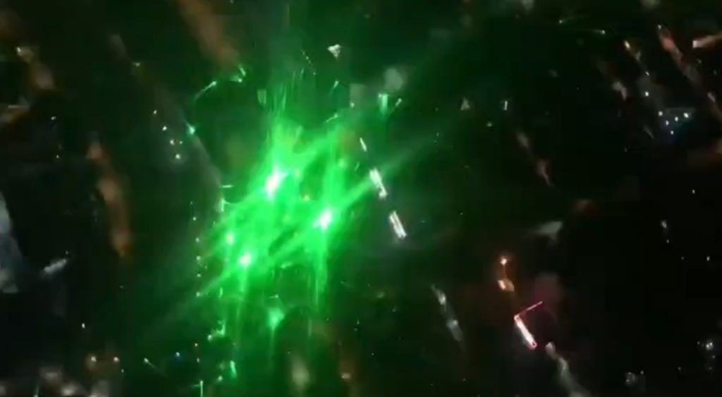Detienen a dos jóvenes por apuntar con láser a helicóptero de Carabineros en La Serena
