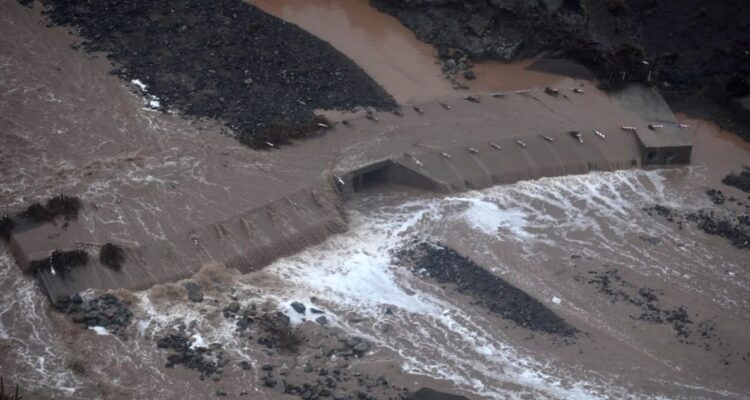 Activación de quebradas en Coquimbo obliga a evitar sectores de La Serena y Coquimbo