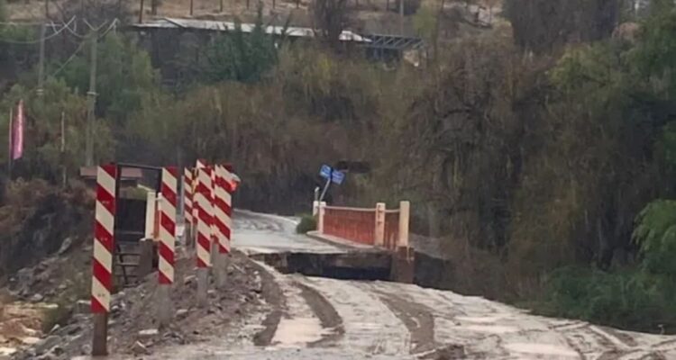 Río Hurtado enfrenta grave aislamiento: ocho localidades siguen incomunicadas por temporal