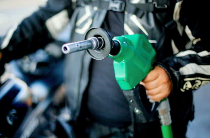 Automovilistas enfrentan nueva alza de bencinas y diésel
